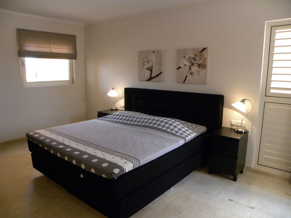 Bonaire Seaside Apartments מראה חיצוני תמונה